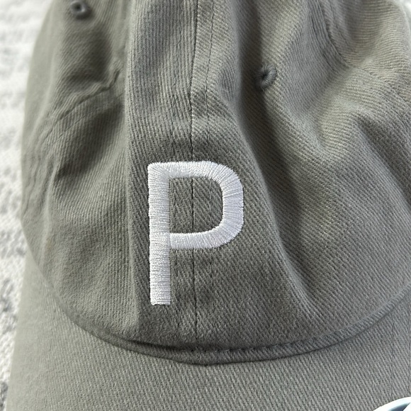 Puma Grey Performance Flexfit 110 Adjustable Golf Cap - Picture 2 of 10
